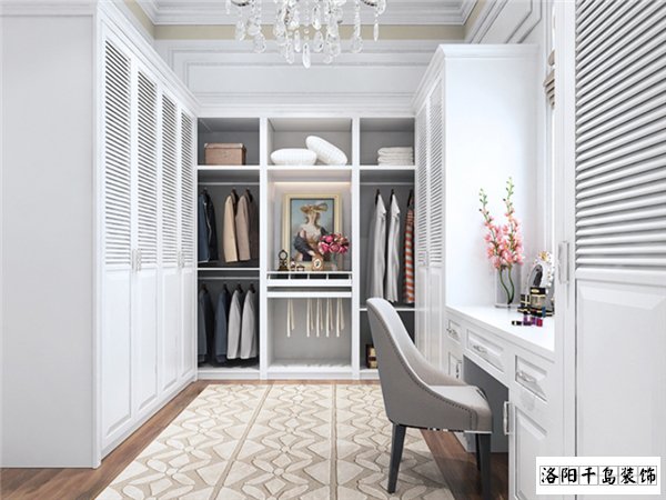 多功能衣柜，置衣儲(chǔ)物一步到位